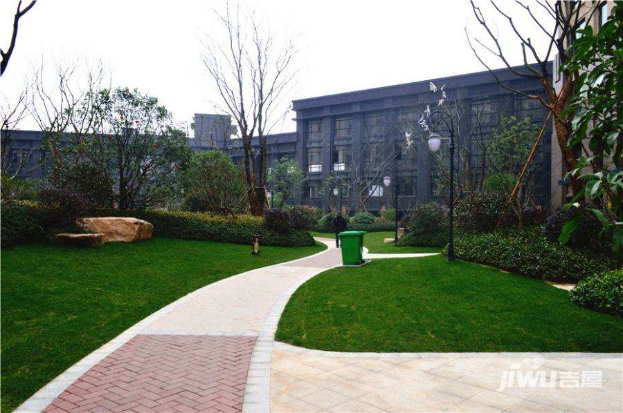 南阳西峡龙城社区